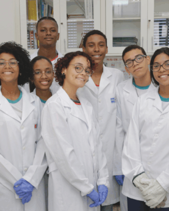 Referência em iniciação científica há 10 anos