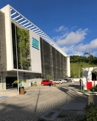 Maior rede de escolas Showcase do mundo, reconhecida pela Microsoft por sua inovação